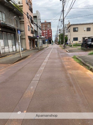 その他　前面道路（その他）まで0m