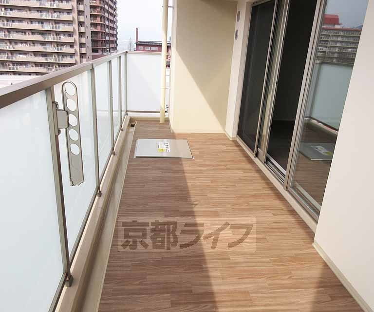 バルコニー　とても広いバルコニです。
