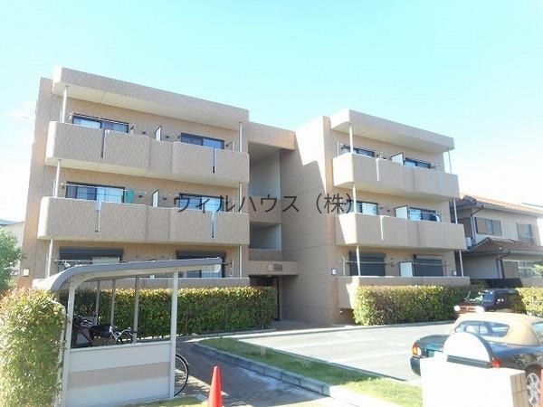 建物外観　安心の鉄筋マンション！