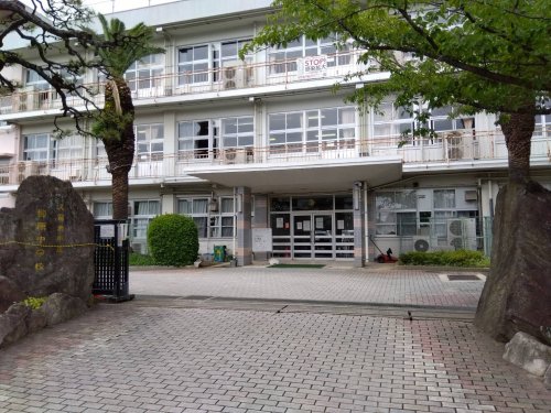 中学校　久留米市立櫛原中学校（中学校）まで624m