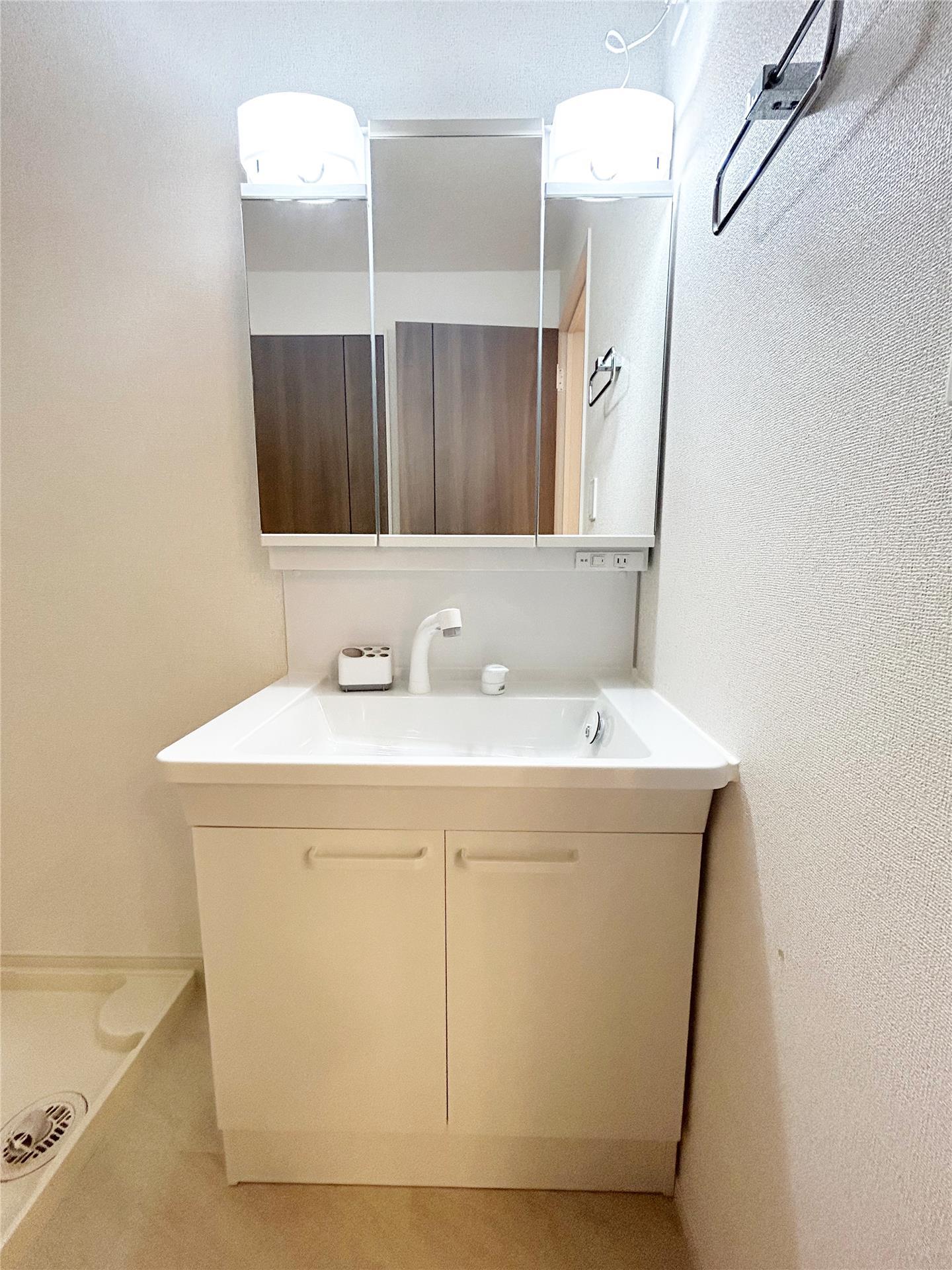 洗面設備　ニューライズシリーズ同タイプのお部屋の写真です。