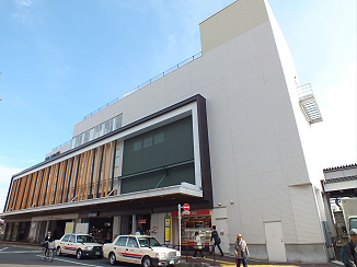 ドラックストア　トモズ京王リトナードつつじヶ丘店（ドラッグストア）まで201m