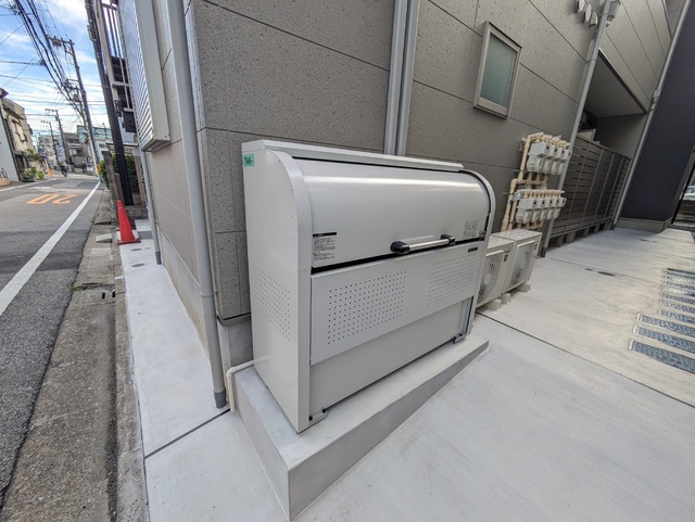 その他共有部分　敷地内ゴミステーションです♪