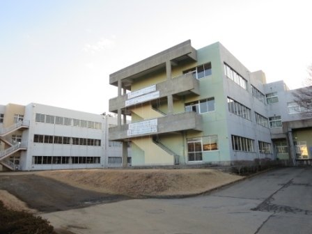 その他　つくば市立谷田部東中学校まで2400m