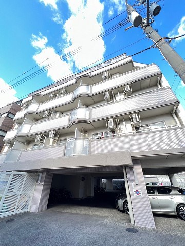 建物外観　外はこのようになっています