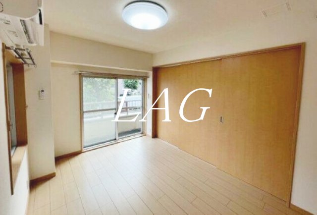 居室・リビング　洋室のお部屋です。