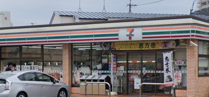 コンビニ　セブンイレブン名古屋大秋町2丁目店（コンビニ）まで300m