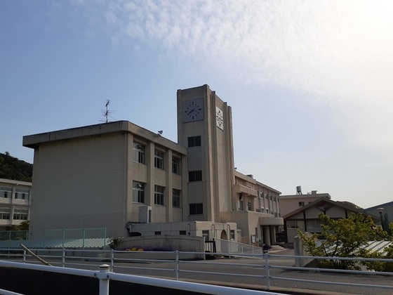 小学校　岡山市立甲浦小学校（小学校）まで1890m