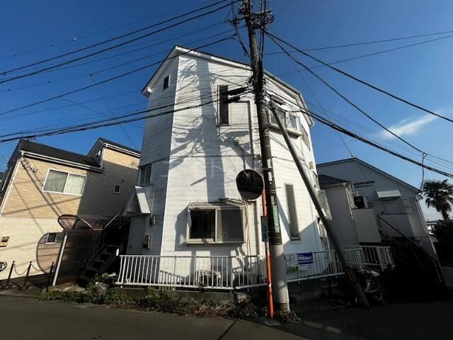 ホワイトハウス日野の外観写真