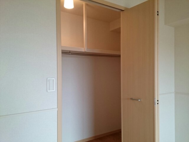 収納　ウォークインクローゼット