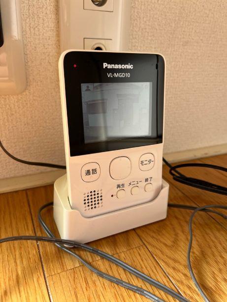 セキュリティ　動かせるモニターホンです