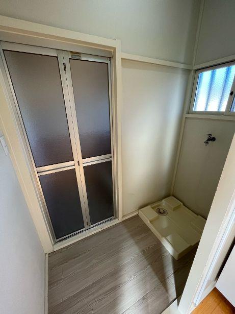 その他設備　室内洗濯機置き場を室内につくりました。