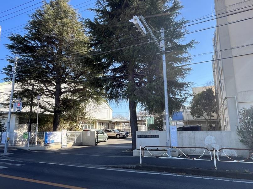 中学校　船橋市立海神中学校（中学校）まで1451m