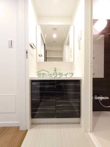 洗面設備　類似間取り参考写真です。