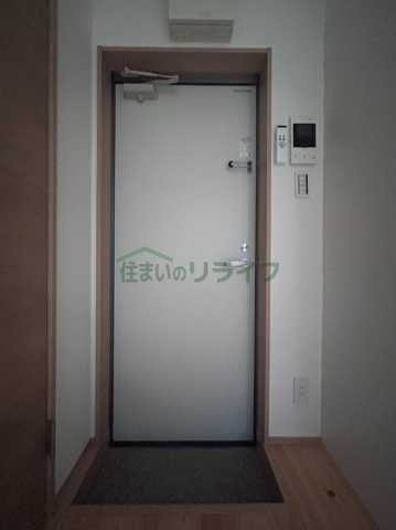 アーバンプレイス新宿落合IIIの玄関写真