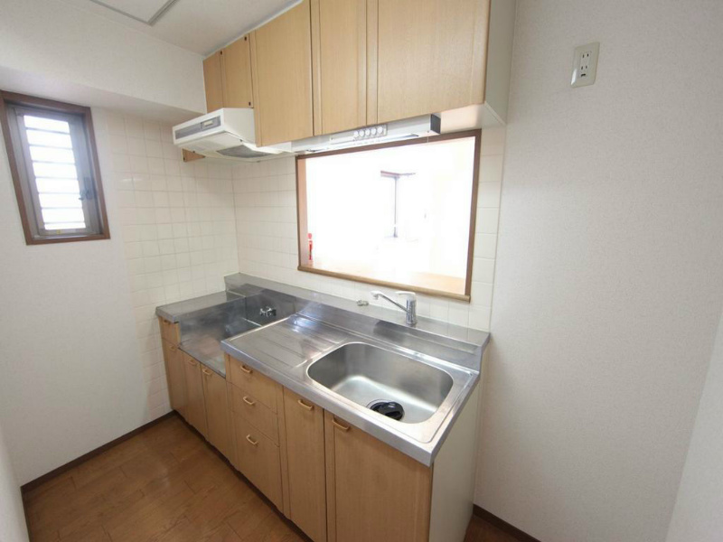 キッチン　カウンターキッチン（ガス2口コンロ設置可）
