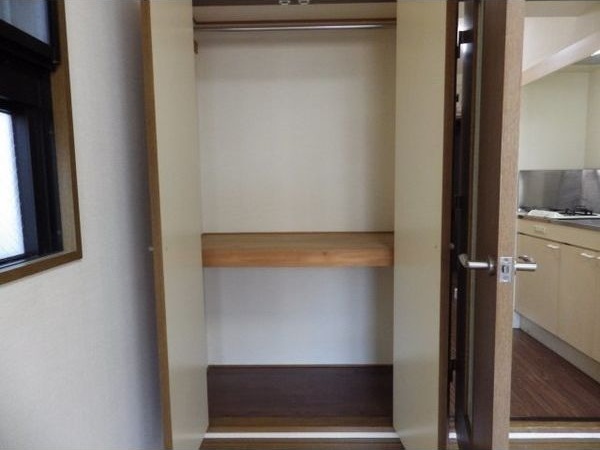 収納　※写真は同じマンションの違う部屋のものになります。