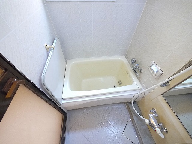 バス・シャワールーム　日々の暮らしに欠かせないお風呂です