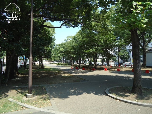 公園　大通り公園（公園）まで725m