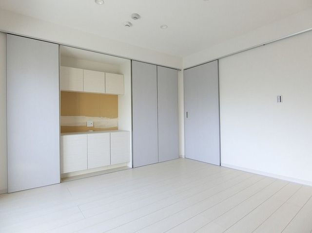 居室・リビング　別部屋参考写真です
