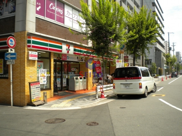 コンビニ　セブンイレブン大阪鷺洲3丁目店（コンビニ）まで58m