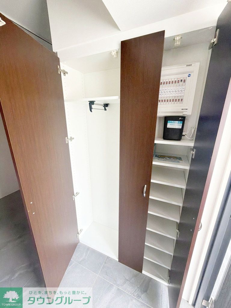 玄関　設備