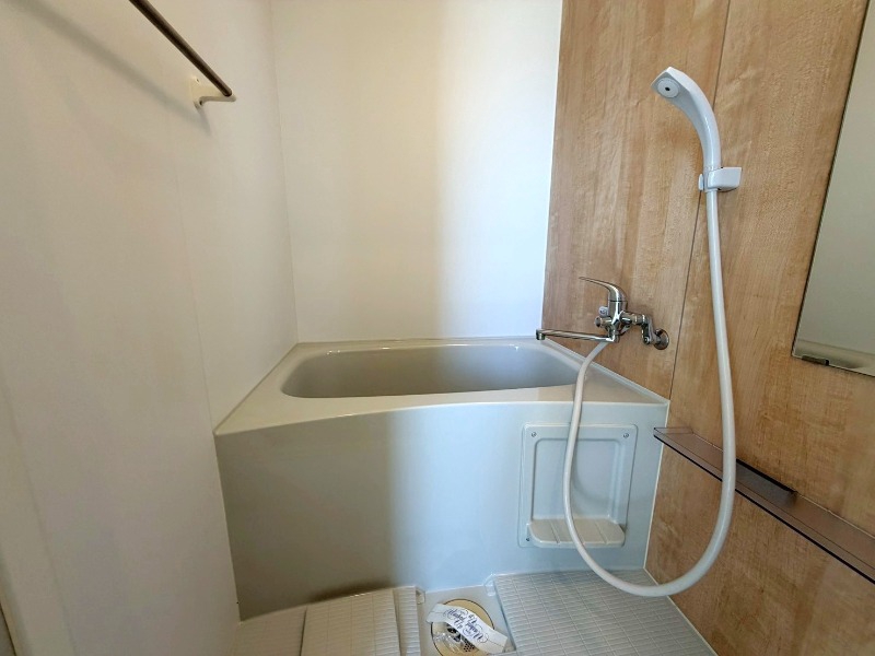 バス・シャワールーム　※別部屋の参考写真となります。