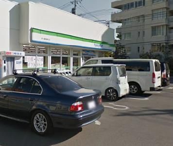 コンビニ　ファミリーマート東海岸北店（コンビニ）まで598m