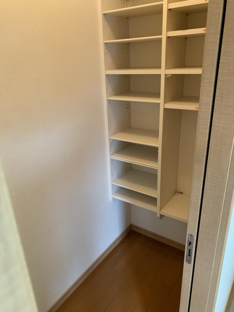 玄関　下駄箱　広めな下駄箱です