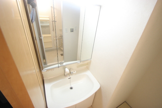 洗面設備　※別部屋の写真です