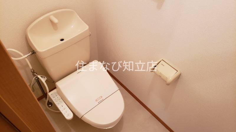 トイレ　同型写真