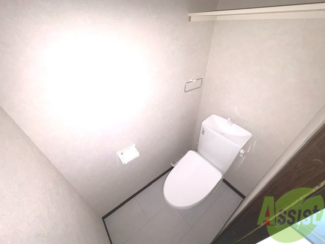 トイレ　トイレは、シャワートイレとなっています。