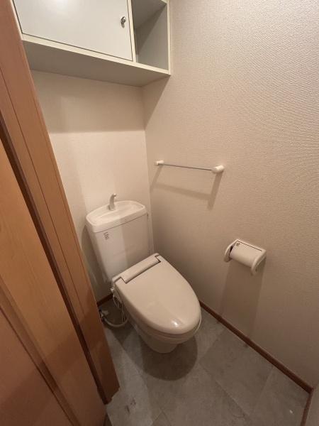 トイレ　ウォシュレット完備