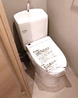 トイレ　落ち着いた色調のトイレです♪