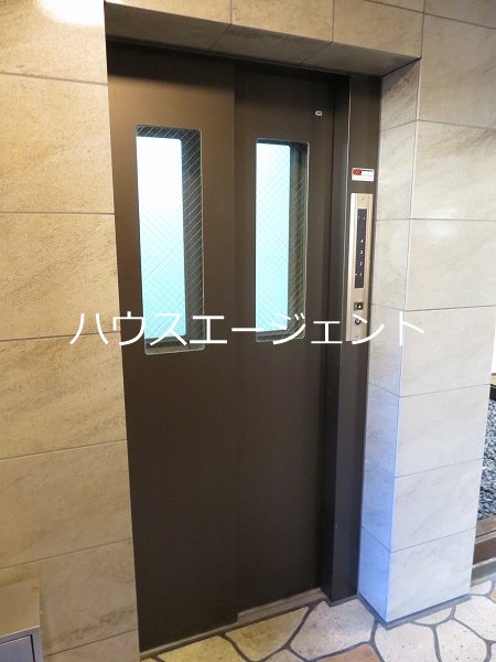 その他共有部分　エレベーターあります。