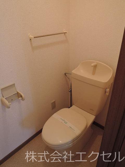ＪＲ八高線 小宮駅 徒歩20分 2階建 築25年のトイレ写真