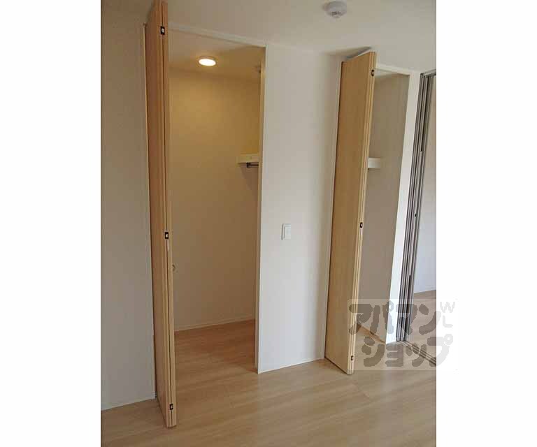 収納　大きいウォークインクローゼット付き・