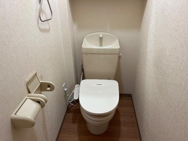 トイレ　シャワー付トイレ