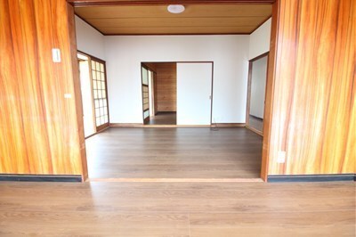 則貞6丁目戸建ての内装写真