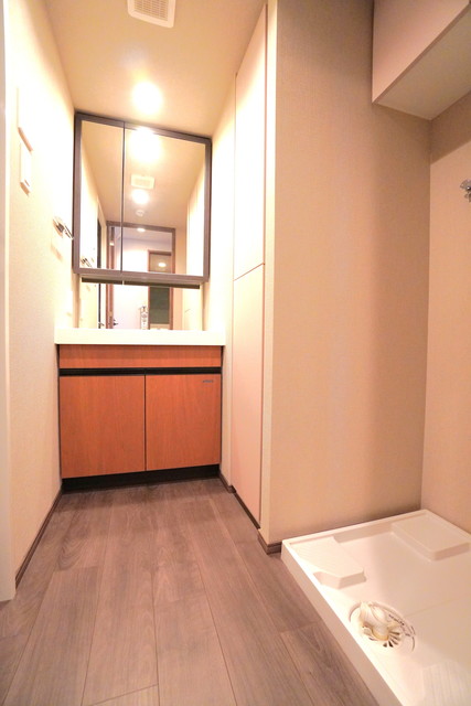 洗面設備　※写真は同タイプ住戸です。