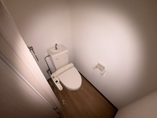 トイレ　トイレもきれいです