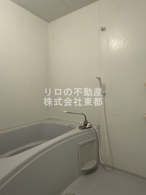 バス・シャワールーム　バストイレ別なのでゆったり癒しのバスタイムを満喫できます♪
