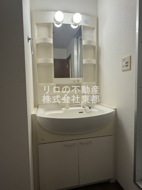 洗面設備　独立洗面台なら落ち着いて身支度ができます☆