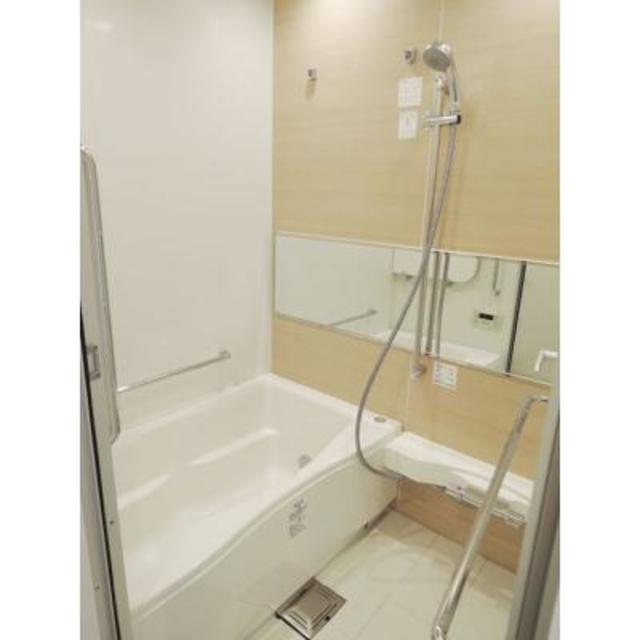 バス・シャワールーム　※写真は同タイプ住戸です。