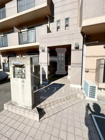 エントランス　毎日通るエントランスはこのようになっています