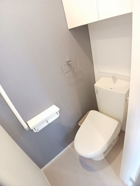 ＪＲ加古川線 加古川駅 徒歩18分 3階建 築1年のトイレ写真