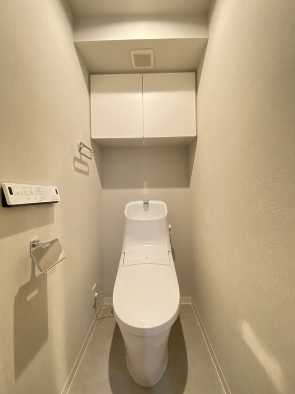 ＪＲ山手線 目黒駅 徒歩10分 4階建 築6年のトイレ写真