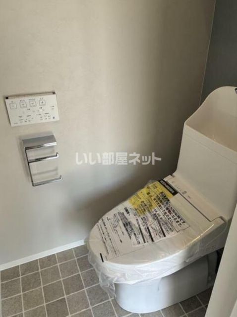 メゾネストX香西EメゾネスFのトイレ写真
