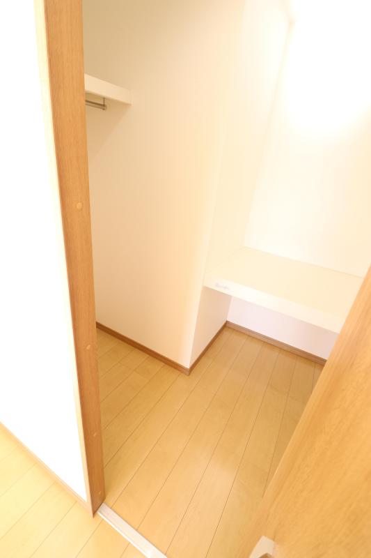 ＪＲ山陽本線 寺家駅 徒歩12分 3階建 築4年の内装写真