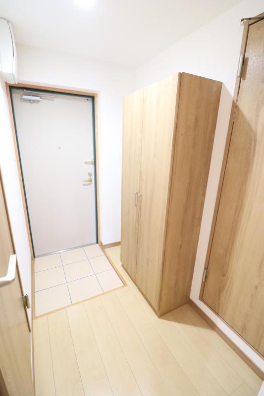 ＪＲ山陽本線 寺家駅 徒歩12分 3階建 築4年の玄関写真